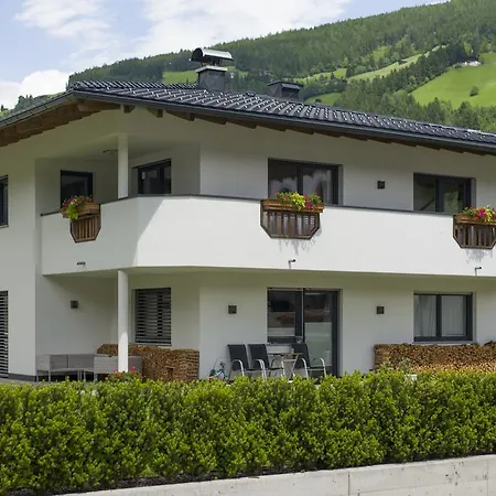 约瑟夫公寓 公寓 *